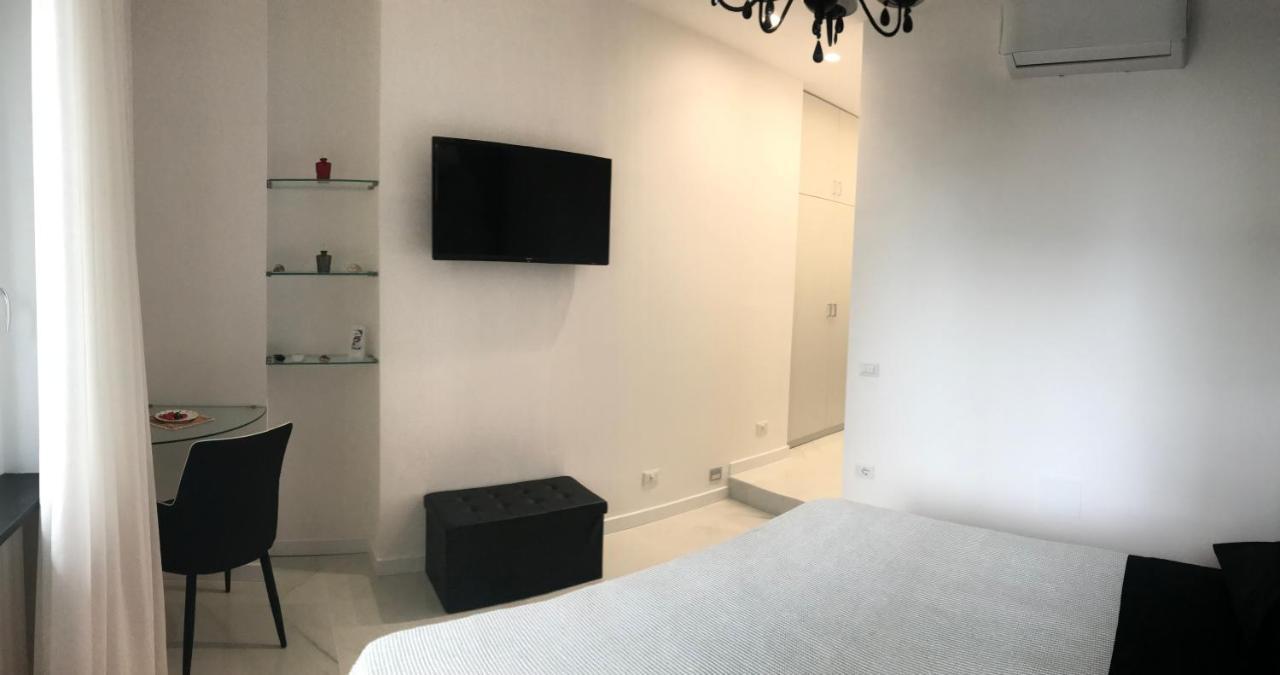סלרנו Luxury B&B Charlemagne מראה חיצוני תמונה