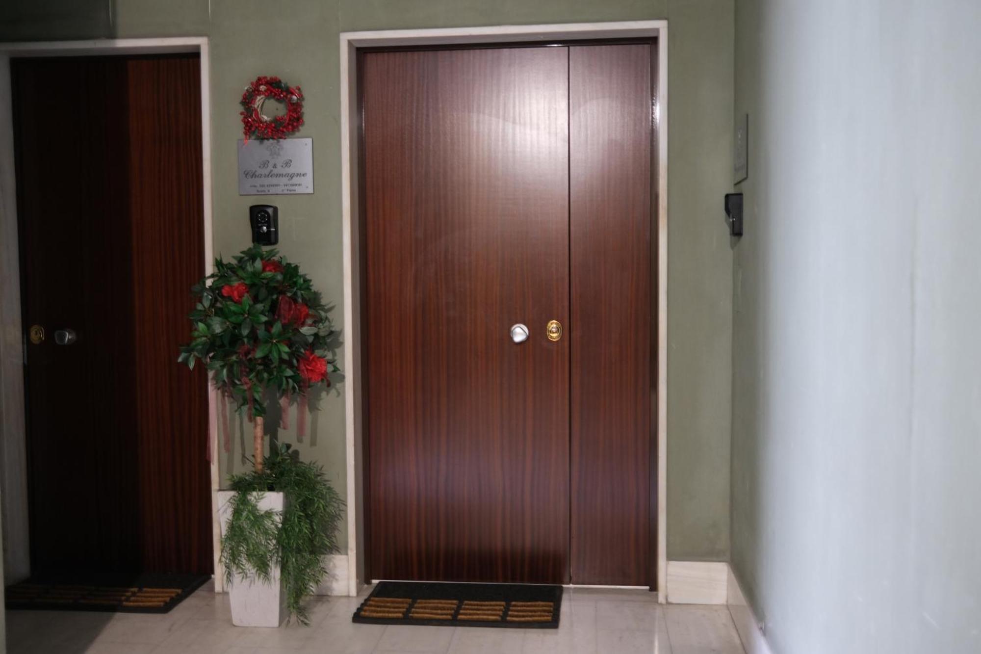 סלרנו Luxury B&B Charlemagne מראה חיצוני תמונה