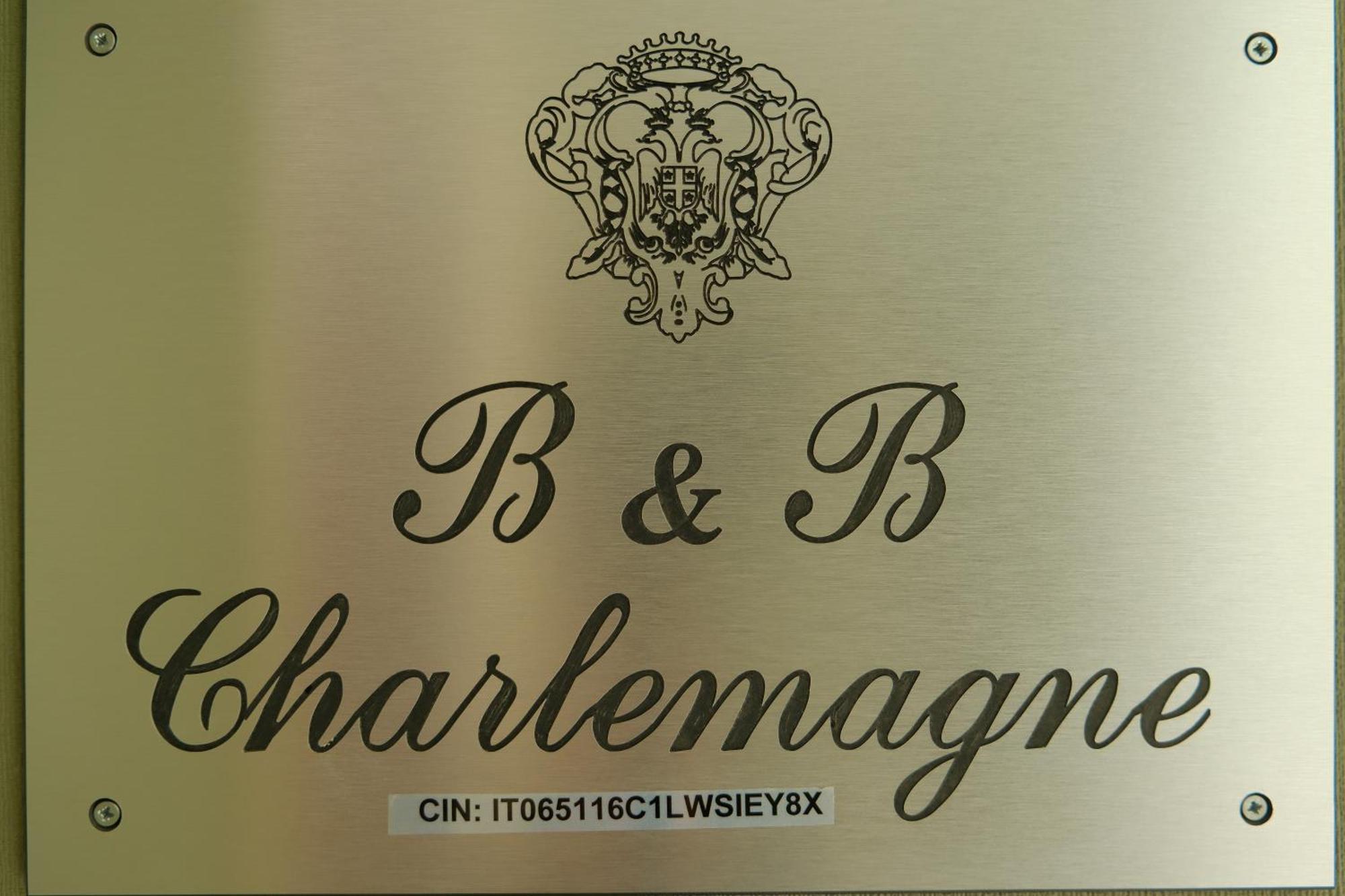 סלרנו Luxury B&B Charlemagne מראה חיצוני תמונה